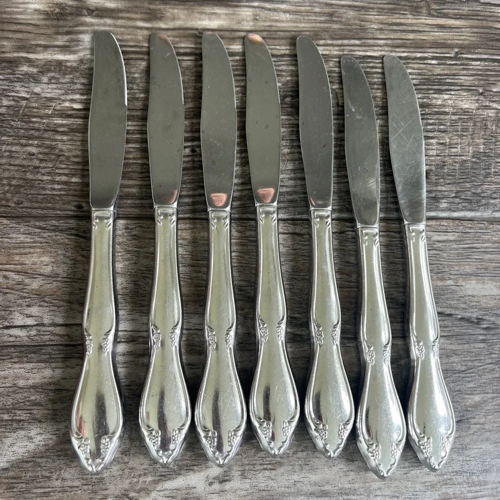 Oneida Community Berkeley Set of 7 Dinner Knives Stainless Flatware